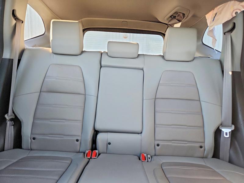 Снимка 10 от търг – 2018 HONDA CR-V с VIN 7FARW1H8XJE017482