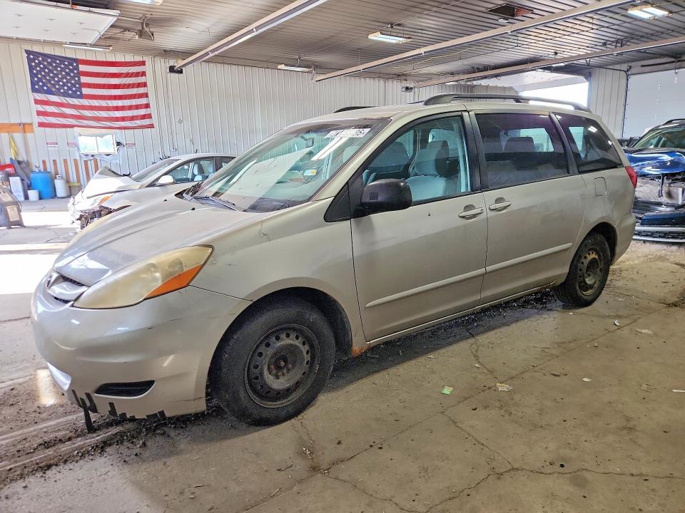 TOYOTA SIENNA 2006 with VIN 5TDZA23C86S454900 - Photo from auction