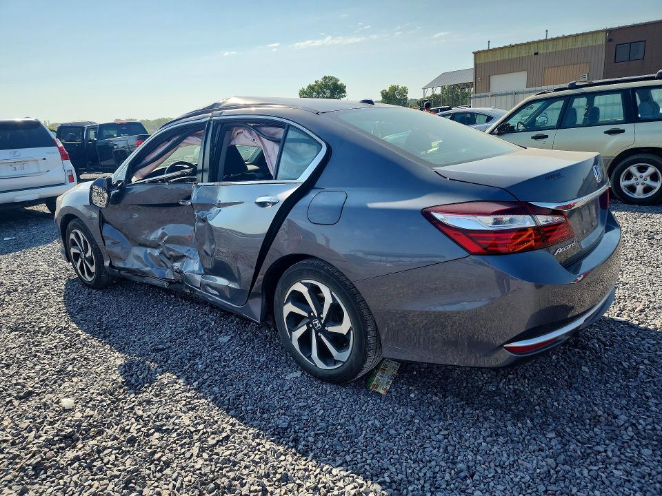 Photo 2 from auction – 2017 HONDA ACCORD with VIN 1HGCR2F85HA024393