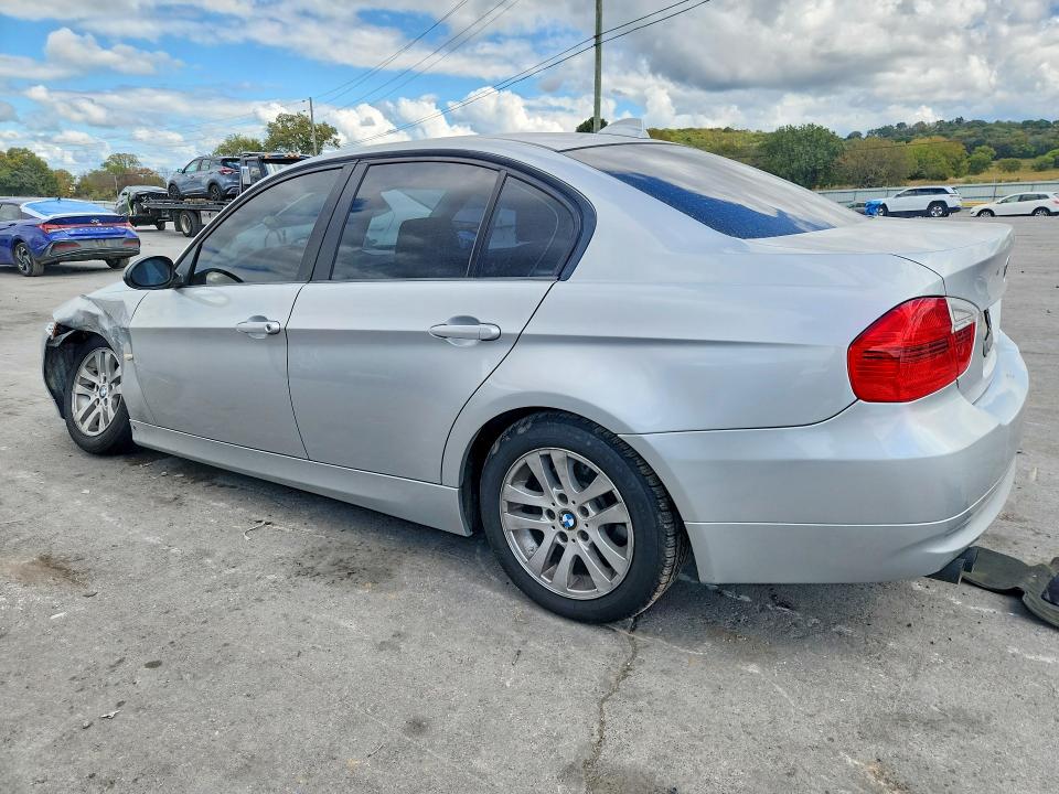 Photo 2 from auction – 2007 BMW 328 with VIN WBAVC73587KP31137
