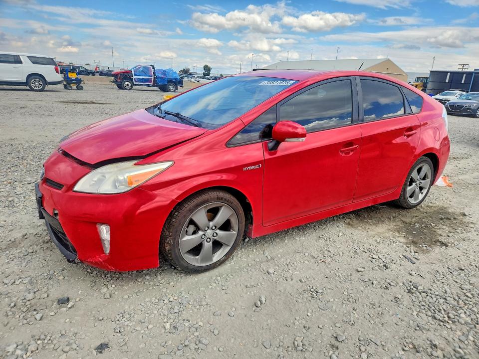 TOYOTA PRIUS 2015 с VIN JTDKN3DU6F0420167 - Фото с аукциона