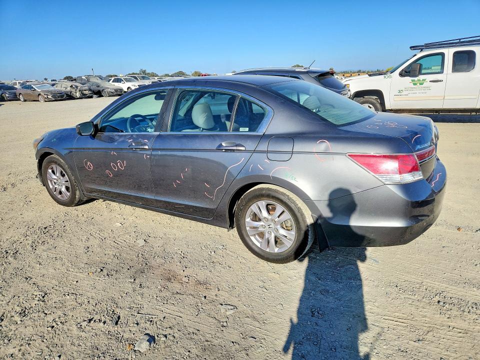 Photo 2 from auction – 2012 HONDA ACCORD with VIN 1HGCP2F40CA217806