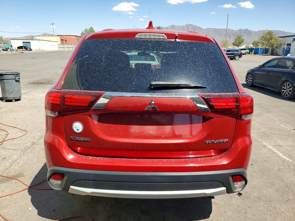 Photo 6 from auction – 2018 MITSUBISHI OUTLANDER with VIN JA4AD2A31JZ039992