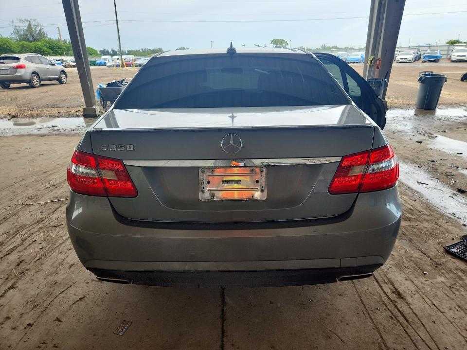 Photo 6 from auction – 2012 MERCEDES-BENZ E with VIN WDDHF5KB3CA586355
