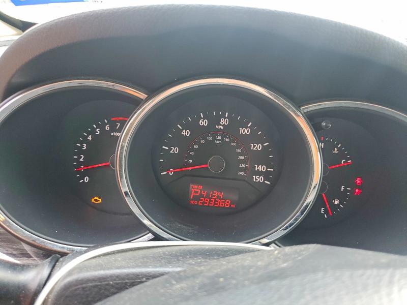 Photo 9 from auction – 2011 KIA SORENTO with VIN 5XYKT3A12BG046080