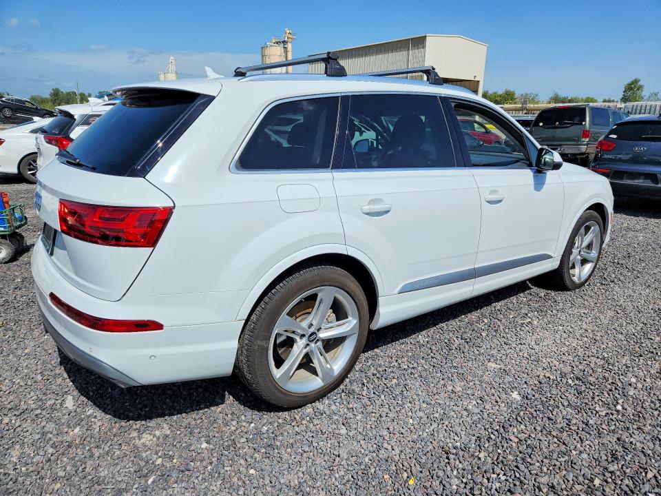 Снимка 3 от търг – 2019 AUDI Q7 с VIN WA1VAAF79KD015938