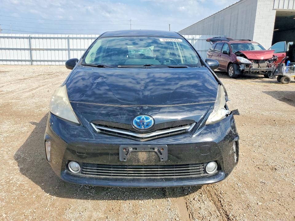 Photo 5 from auction – 2013 TOYOTA PRIUS V with VIN JTDZN3EU6D3190171