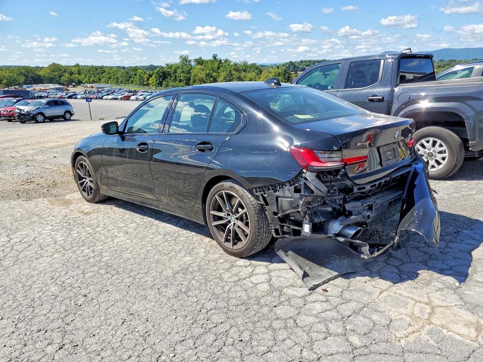 Снимка 2 от търг – 2022 BMW 330XI с VIN 3MW5R7J09N8C36711