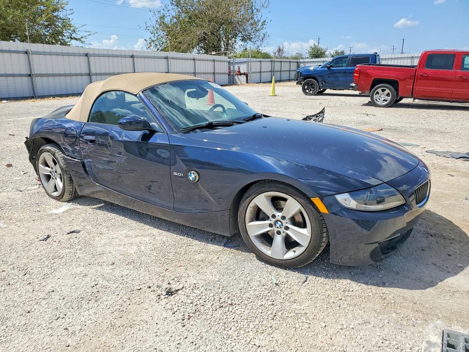 Zdjęcie 4 z aukcji – 2007 BMW Z4 z VIN 4USBU335X7LW60605