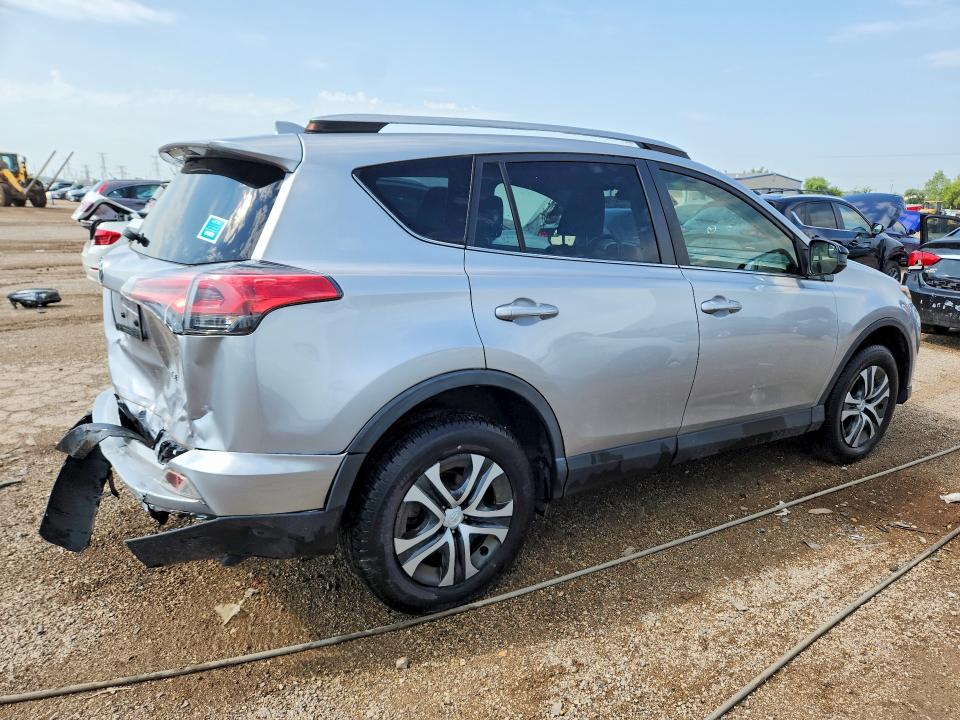 Photo 3 from auction – 2018 TOYOTA RAV4 with VIN JTMZFREV3JJ197692