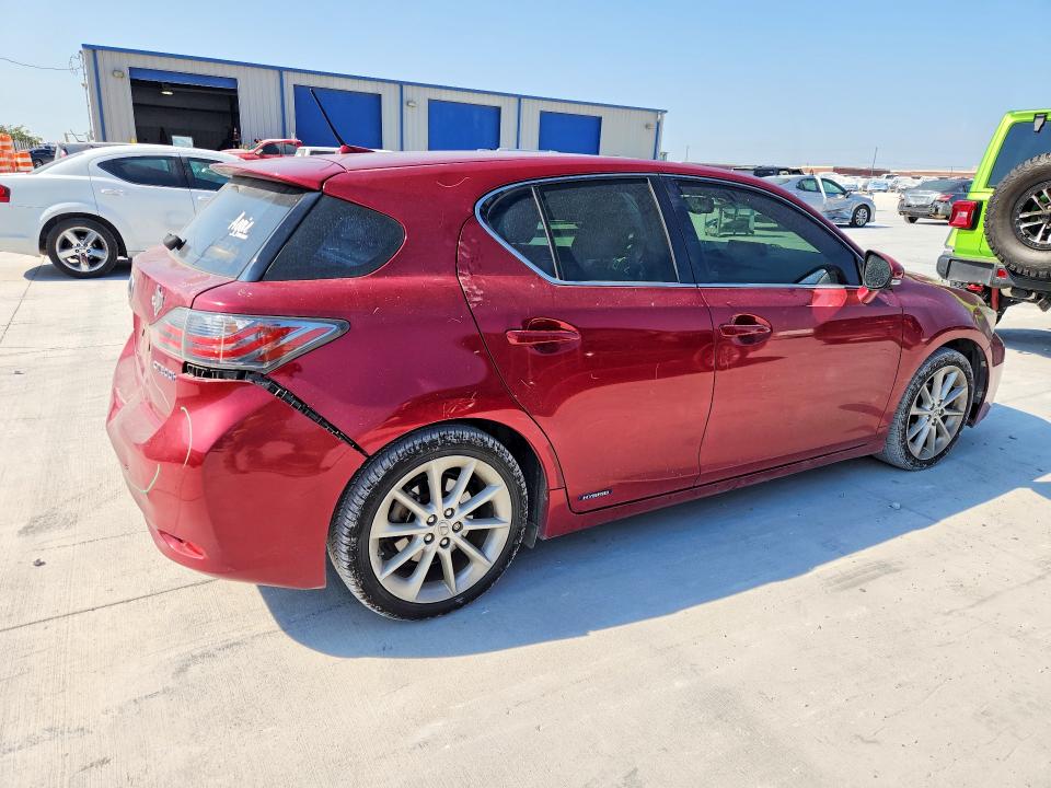 Photo 3 from auction – 2011 LEXUS CT with VIN JTHKD5BH8B2040068