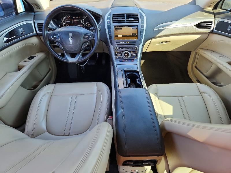 Zdjęcie 8 z aukcji – 2017 LINCOLN MKZ z VIN 3LN6L5A93HR665784