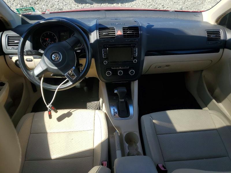 Photo 8 from auction – 2010 VOLKSWAGEN JETTA with VIN 3VWRA7AJ4AM065773