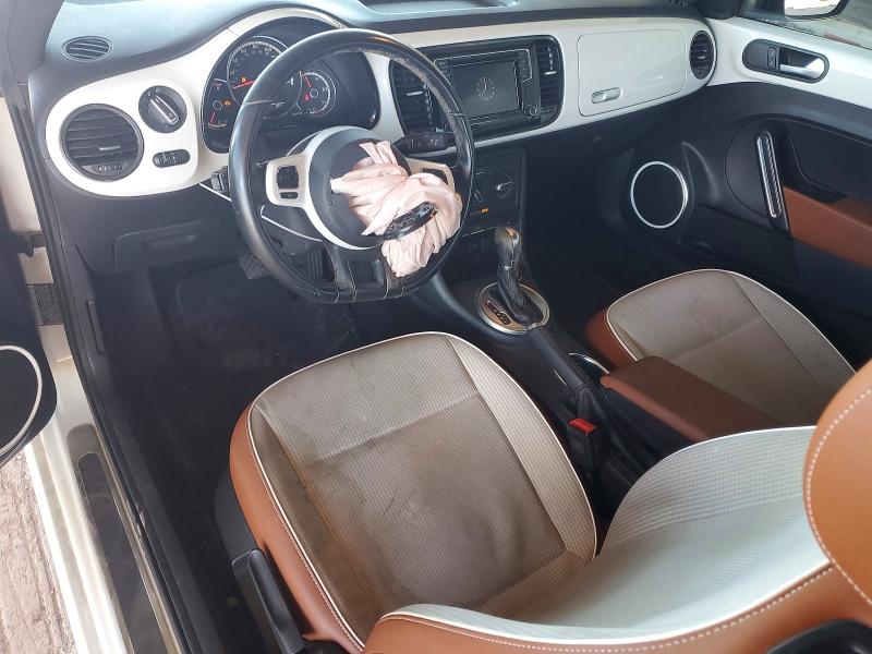 Zdjęcie 8 z aukcji – 2016 VOLKSWAGEN BEETLE z VIN 3VWF17AT2GM638098