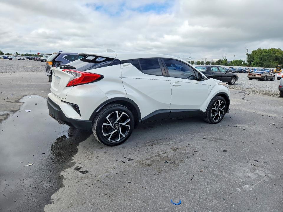 Снимка 3 от търг – 2018 TOYOTA C-HR с VIN NMTKHMBX0JR025433