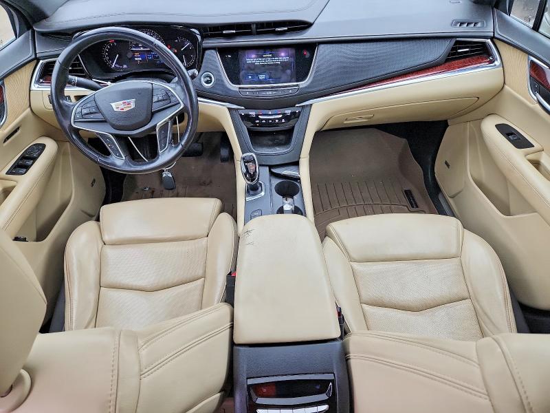صورة رقم 8 من المزاد - 2017 CADILLAC XT5 مع VIN 1GYKNDRS5HZ251846