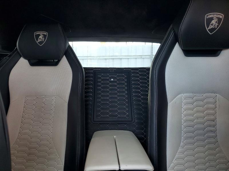 Photo 10 from auction – 2020 LAMBORGHINI URUS with VIN ZPBUA1ZL1LLA06998