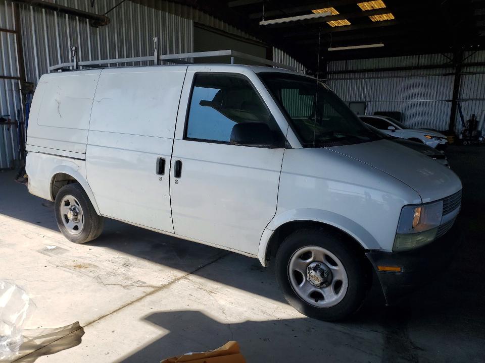 Photo 4 from auction – 2003 CHEVROLET ASTRO with VIN 1GCDM19X93B104734