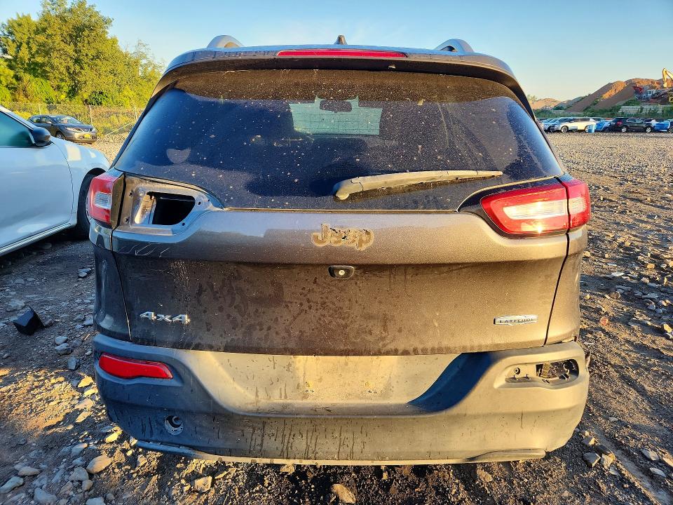 Photo 6 from auction – 2017 JEEP CHEROKEE with VIN 1C4PJMCB0HW634627