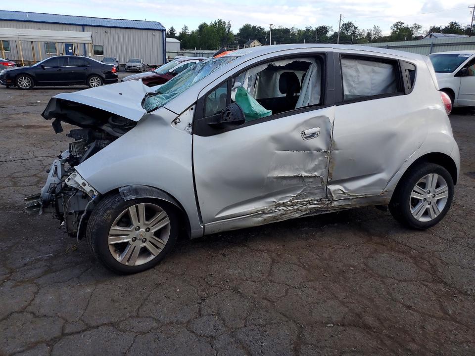 CHEVROLET SPARK 2014 مع رقم تعريف المركبة KL8CB6S9XEC549239 - صورة من المزاد