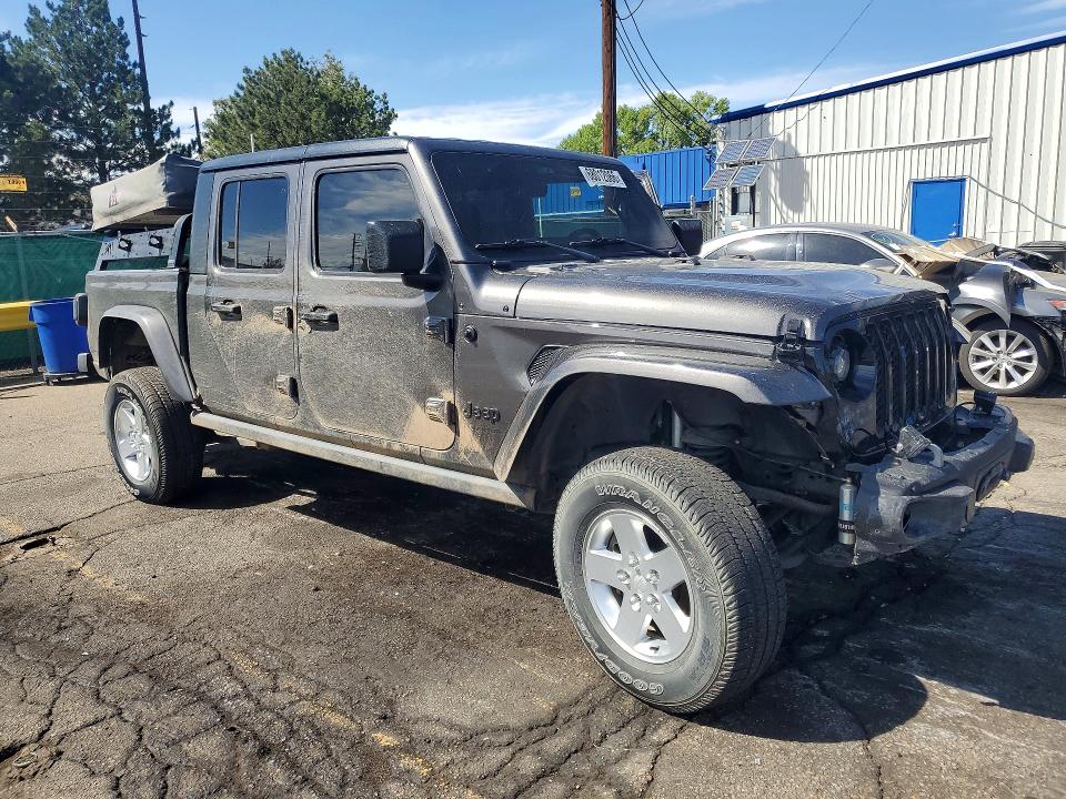 Снимка 4 от търг – 2022 JEEP GLADIATOR с VIN 1C6HJTAG4NL144032