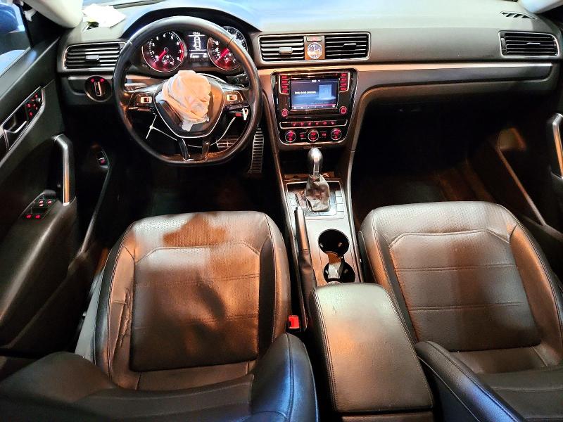 Снимка 8 от търг – 2017 VOLKSWAGEN PASSAT с VIN 1VWDT7A31HC008707