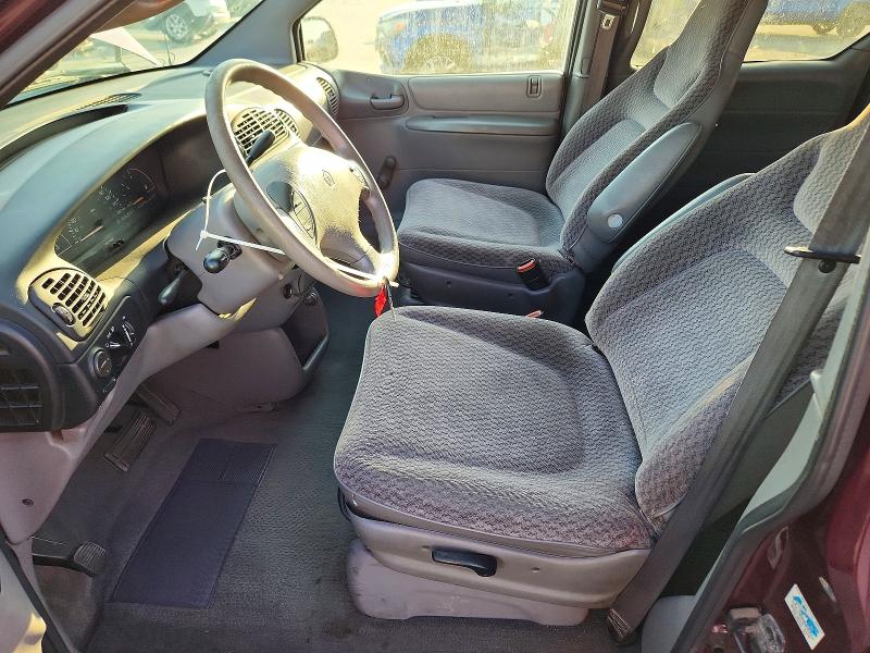 Снимка 7 от търг – 1998 PLYMOUTH VOYAGER с VIN 2P4FP25B2WR616580