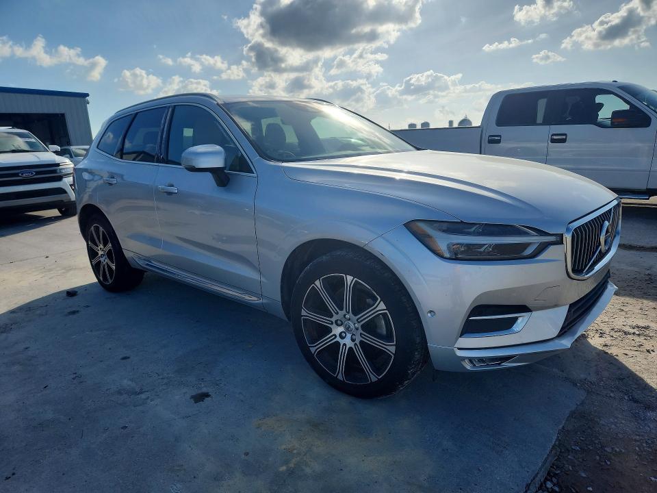Photo 4 from auction – 2018 VOLVO XC60 with VIN LYVA22RL3JB113906