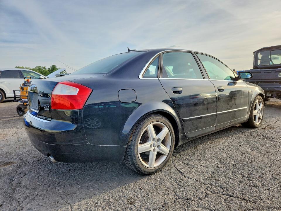 Снимка 3 от търг – 2005 AUDI A4 с VIN WAULT68EX5A024487