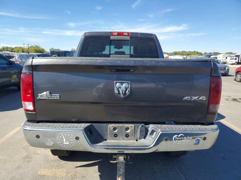 Снимка 6 от търг – 2016 RAM 2500 с VIN 3C6UR5DL2GG120677