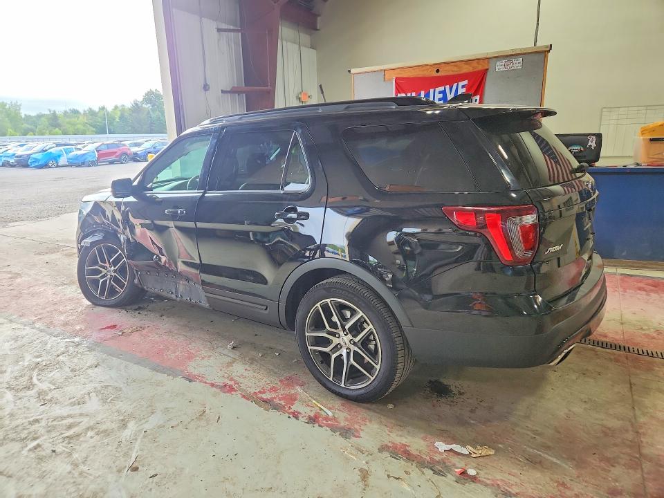 Снимка 2 от търг – 2017 FORD EXPLORER с VIN 1FM5K8GT3HGD15839