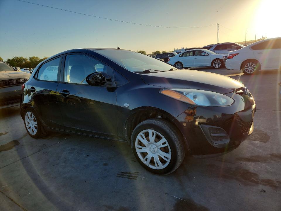 Photo 4 from auction – 2013 MAZDA MAZDA2 with VIN JM1DE1KY9D0162937