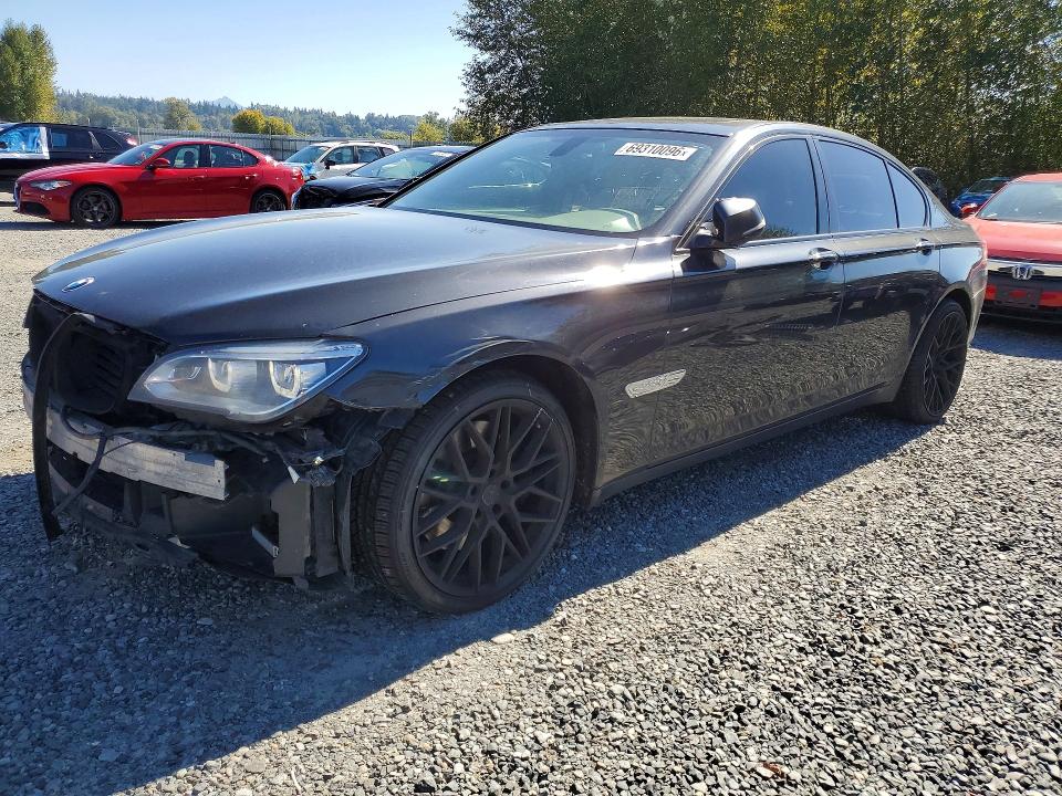 2014 BMW 750 - Търг №69310096