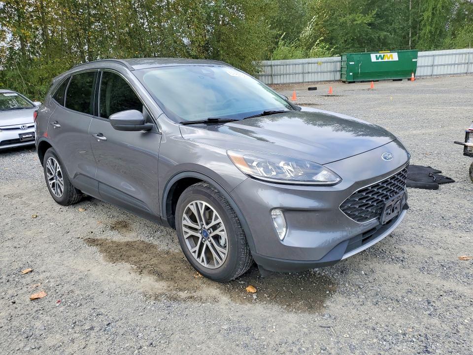 Photo 4 from auction – 2021 FORD ESCAPE with VIN 1FMCU0H66MUA32830