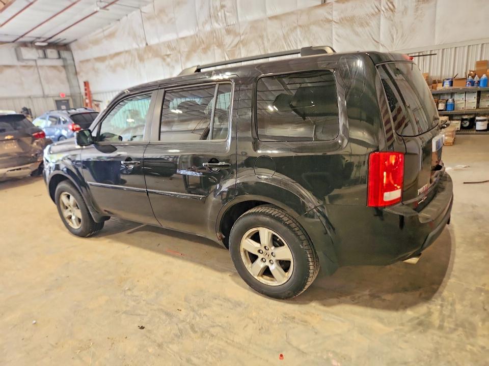 Photo 2 from auction – 2011 HONDA PILOT with VIN 5FNYF3H58BB018415