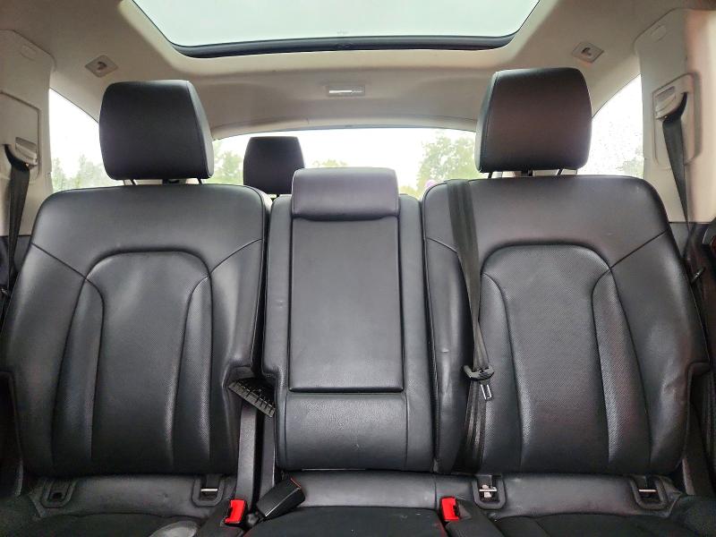 Photo 10 from auction – 2015 AUDI Q7 with VIN WA1DGAFE0FD004664