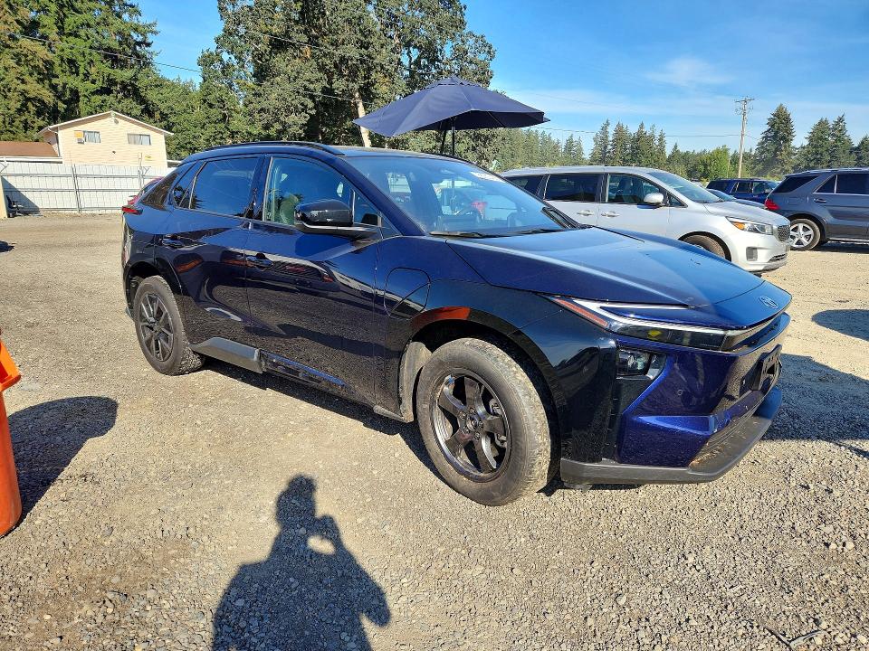 Photo 4 from auction – 2026 TOYOTA BZ with VIN JTMBCAEB6TA008280