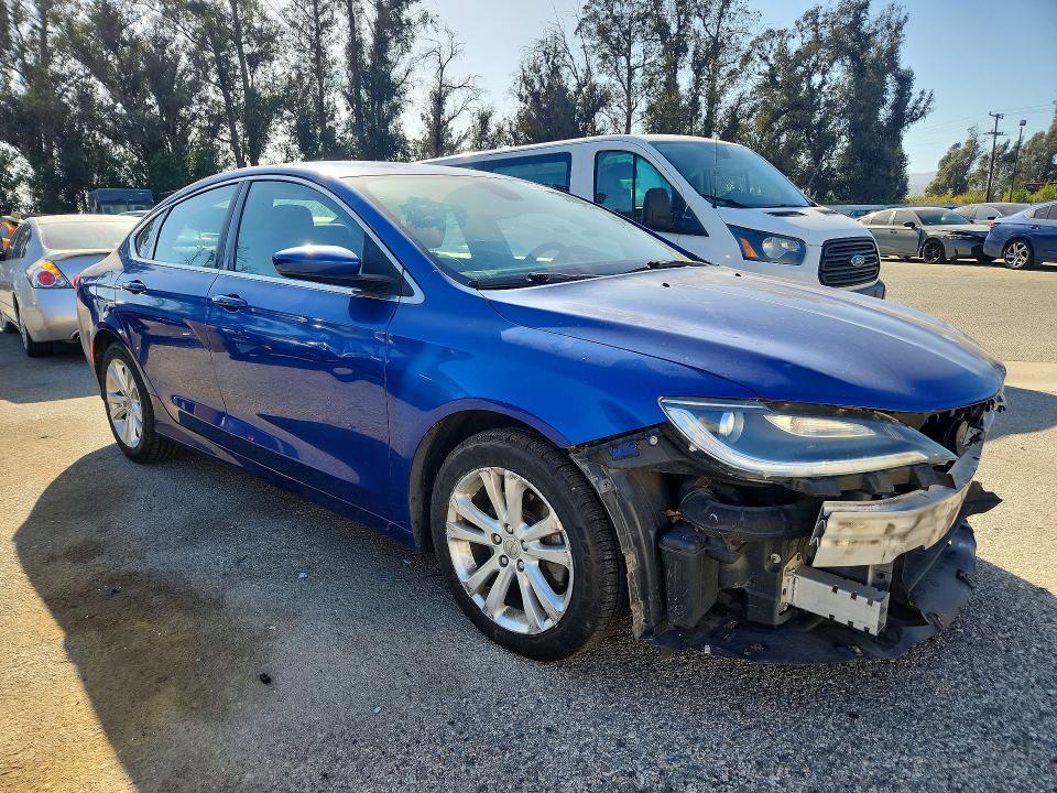 Foto 4 de la subasta – 2015 CHRYSLER 200 con VIN 1C3CCCAB0FN630767