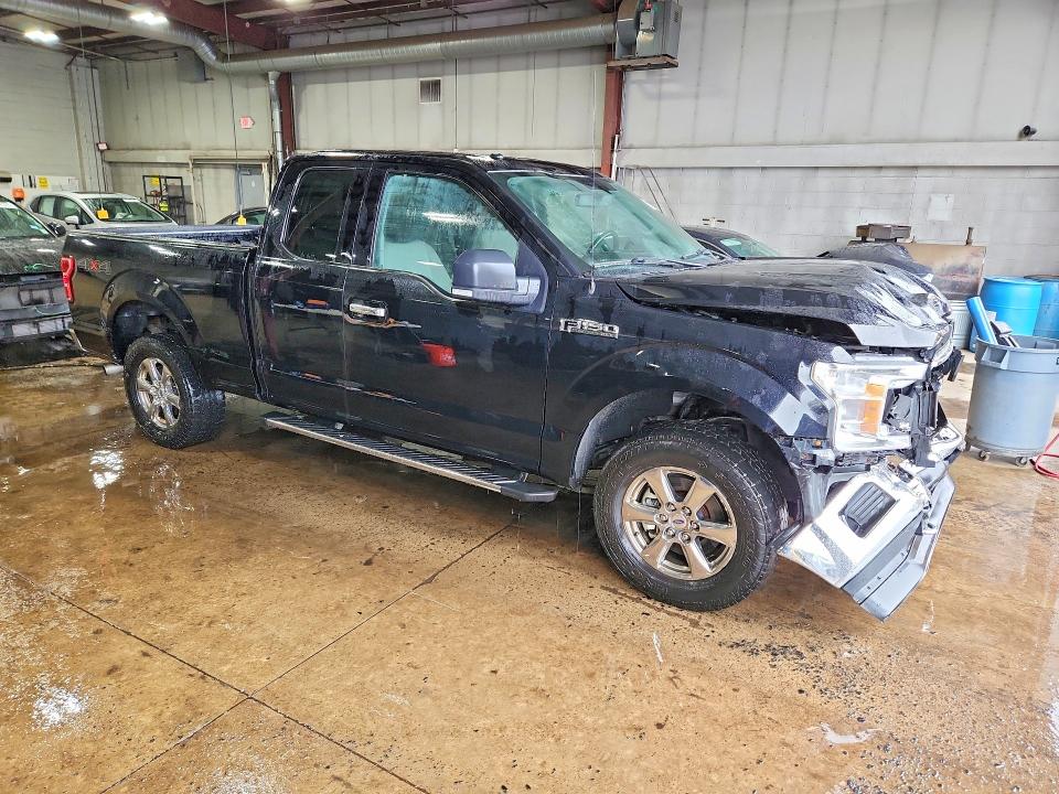 Foto 4 de la subasta – 2018 FORD F150 con VIN 1FTFX1E53JKE62882