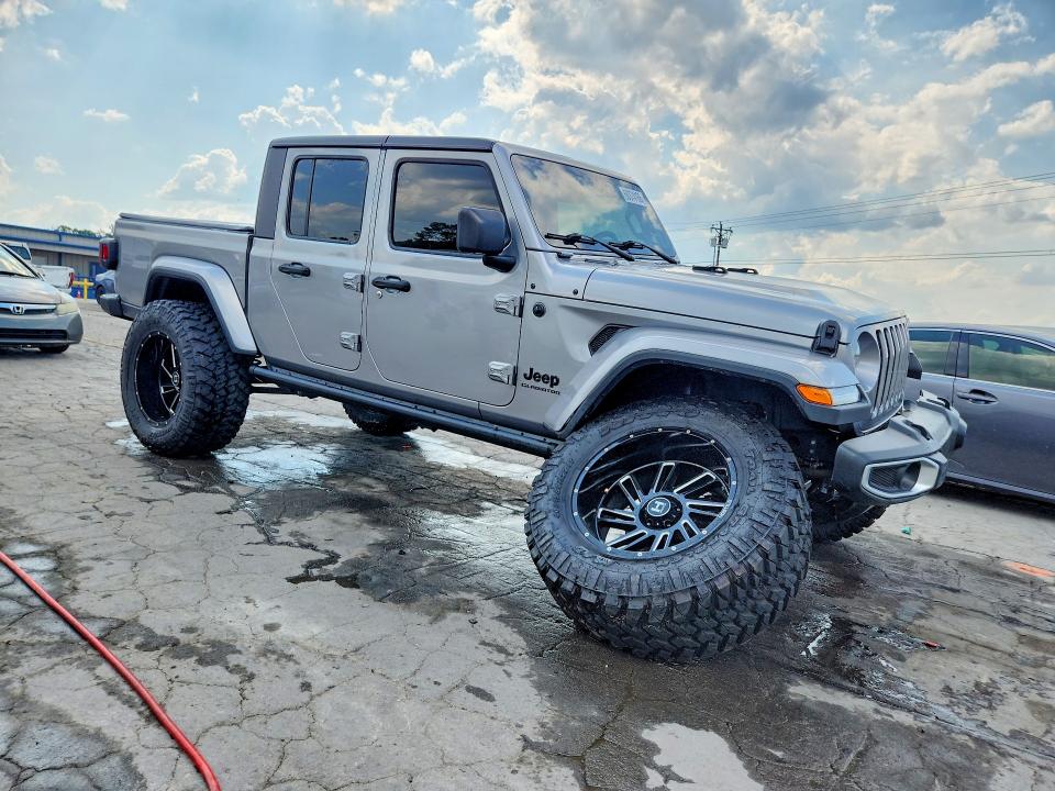 Фото 4 с аукциона – 2020 JEEP GLADIATOR с VIN 1C6HJTAG8LL201975