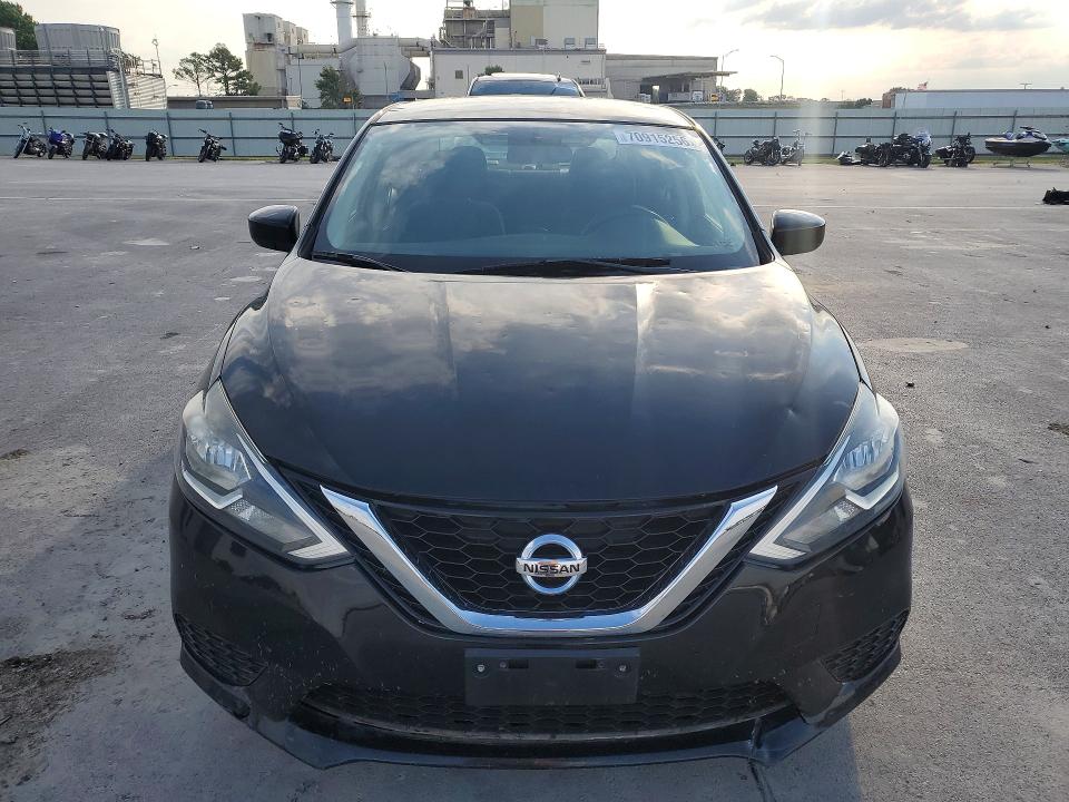 Photo 5 from auction – 2017 NISSAN SENTRA with VIN 3N1AB7AP8HY403604
