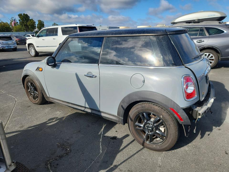 Photo 2 from auction – 2012 MINI COOPER with VIN WMWSU3C54CT258057