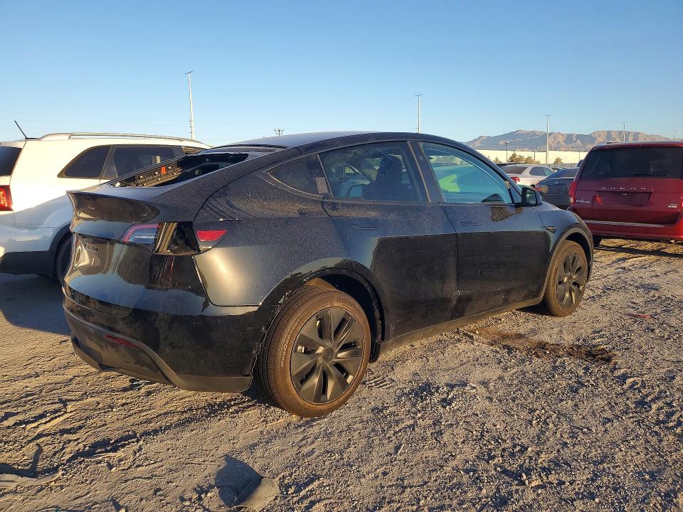 Снимка 3 от търг – 2024 TESLA MODEL Y с VIN 7SAYGDEEXRA291261