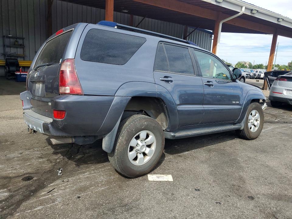 Снимка 3 от търг – 2004 TOYOTA 4RUNNER с VIN JTEBU14RX40022603