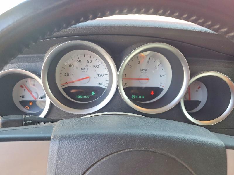 Photo 9 from auction – 2005 DODGE MAGNUM with VIN 2D4GZ48V65H688703