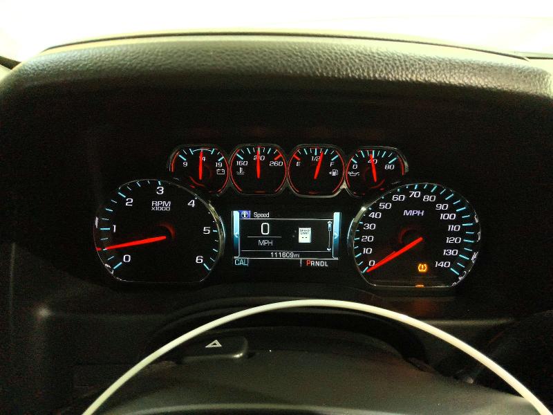 Снимка 9 от търг – 2019 CHEVROLET SUBURBAN с VIN 1GNSCHKC2KR329973