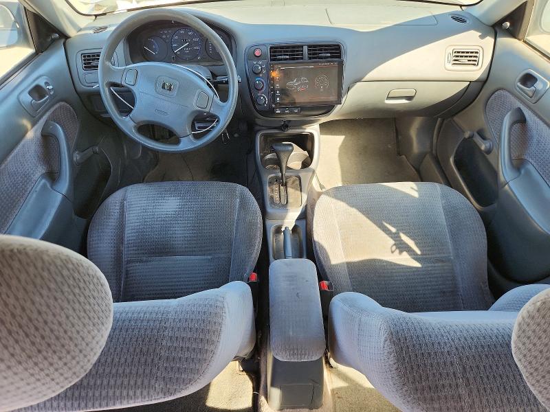 Снимка 8 от търг – 2000 HONDA CIVIC с VIN 2HGEJ6618YH500793