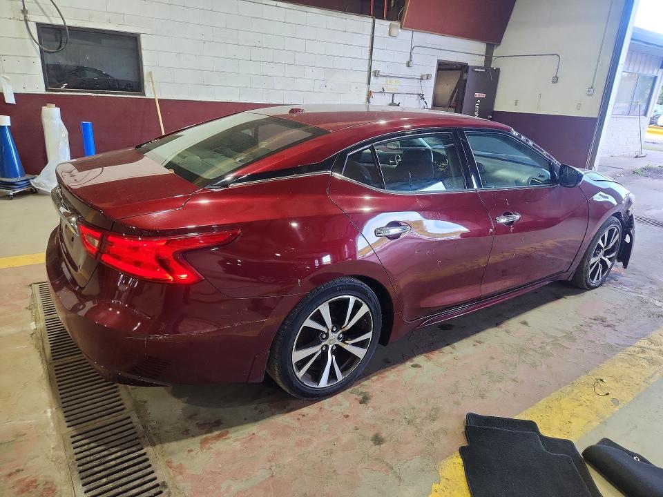 Photo 3 from auction – 2017 NISSAN MAXIMA with VIN 1N4AA6AP5HC408591