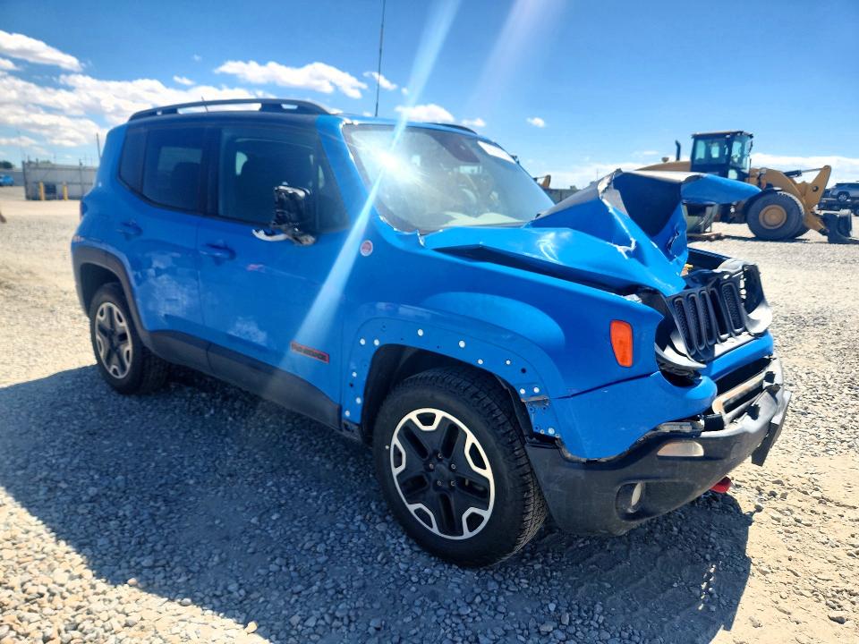 Photo 4 from auction – 2015 JEEP RENEGADE with VIN ZACCJBCT8FPB44068