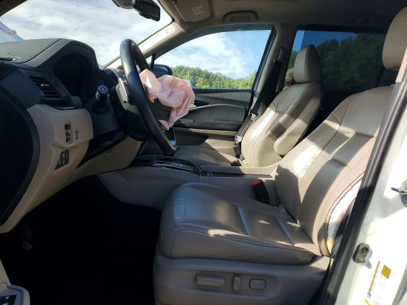 Photo 7 from auction – 2016 HONDA PILOT with VIN 5FNYF6H92GB003629